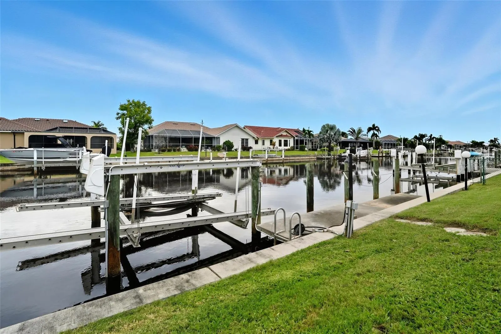 260 CORONADO DR