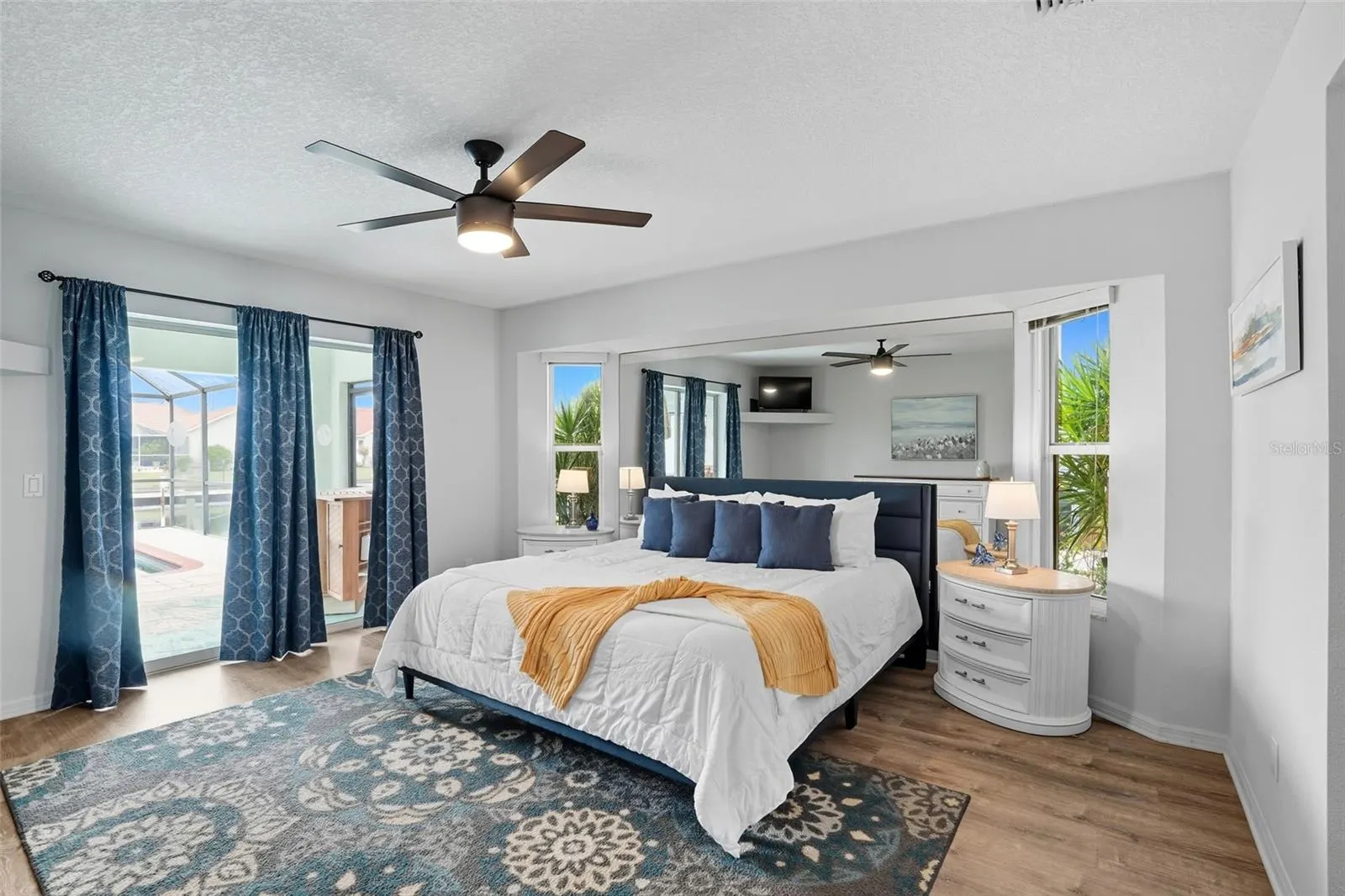260 CORONADO DR