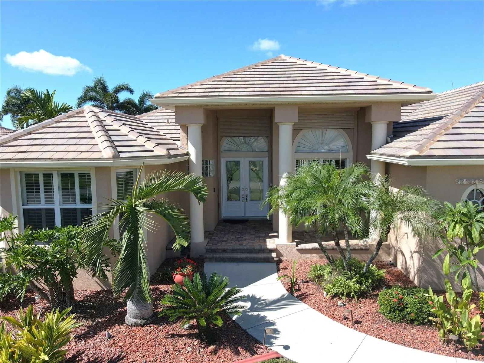 653 MACEDONIA DR