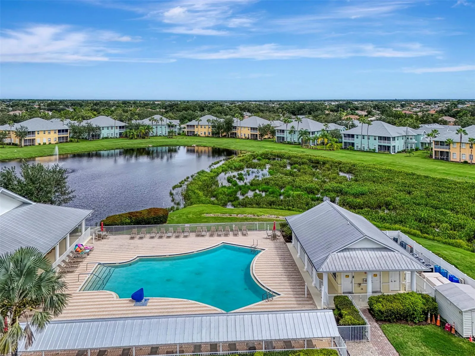 2040 WILLOW HAMMOCK CIR #104, #104