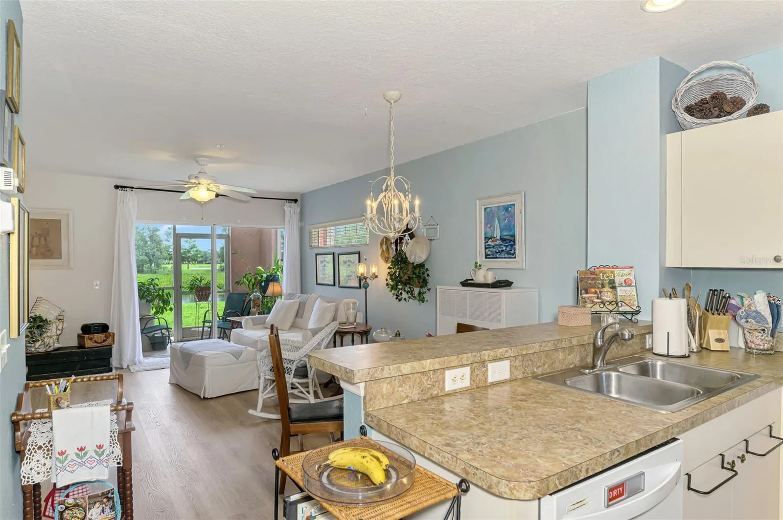 2040 WILLOW HAMMOCK CIR #104, #104