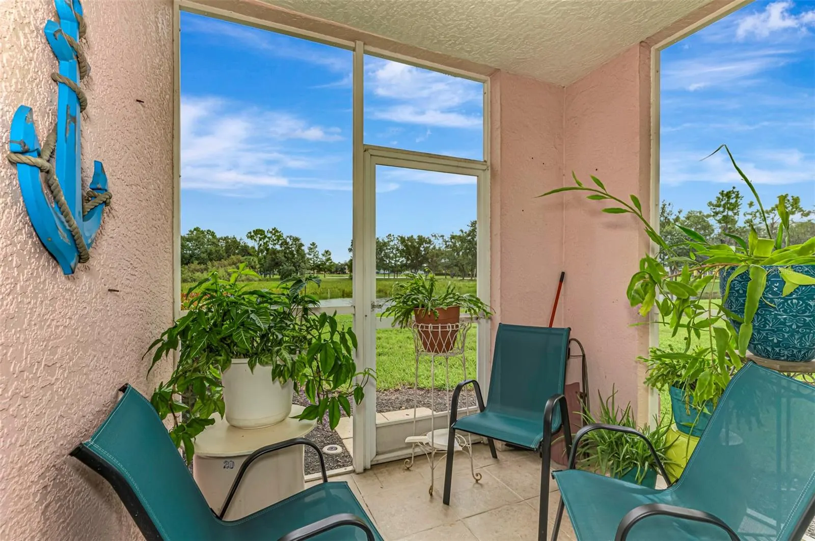 2040 WILLOW HAMMOCK CIR #104, #104