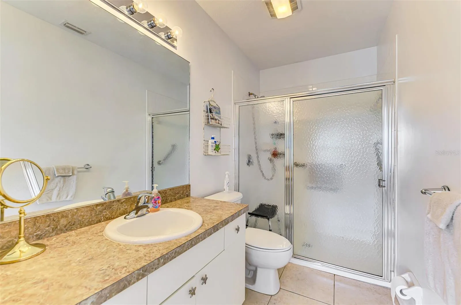 2040 WILLOW HAMMOCK CIR #104, #104
