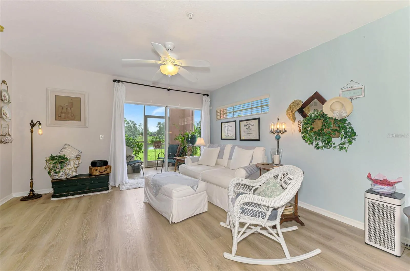 2040 WILLOW HAMMOCK CIR #104, #104
