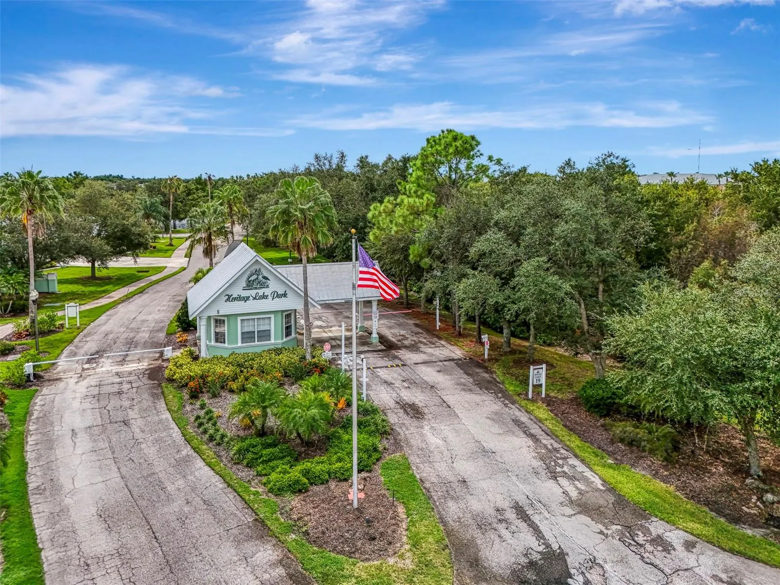 2040 WILLOW HAMMOCK CIR #104, #104