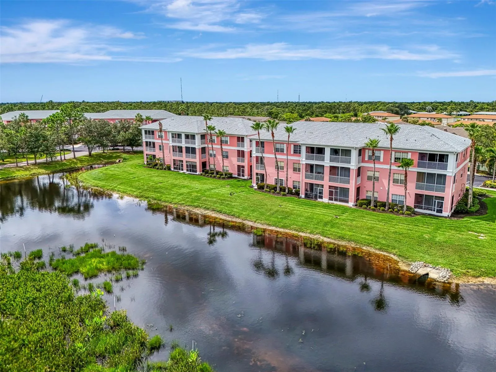 2040 WILLOW HAMMOCK CIR #104, #104