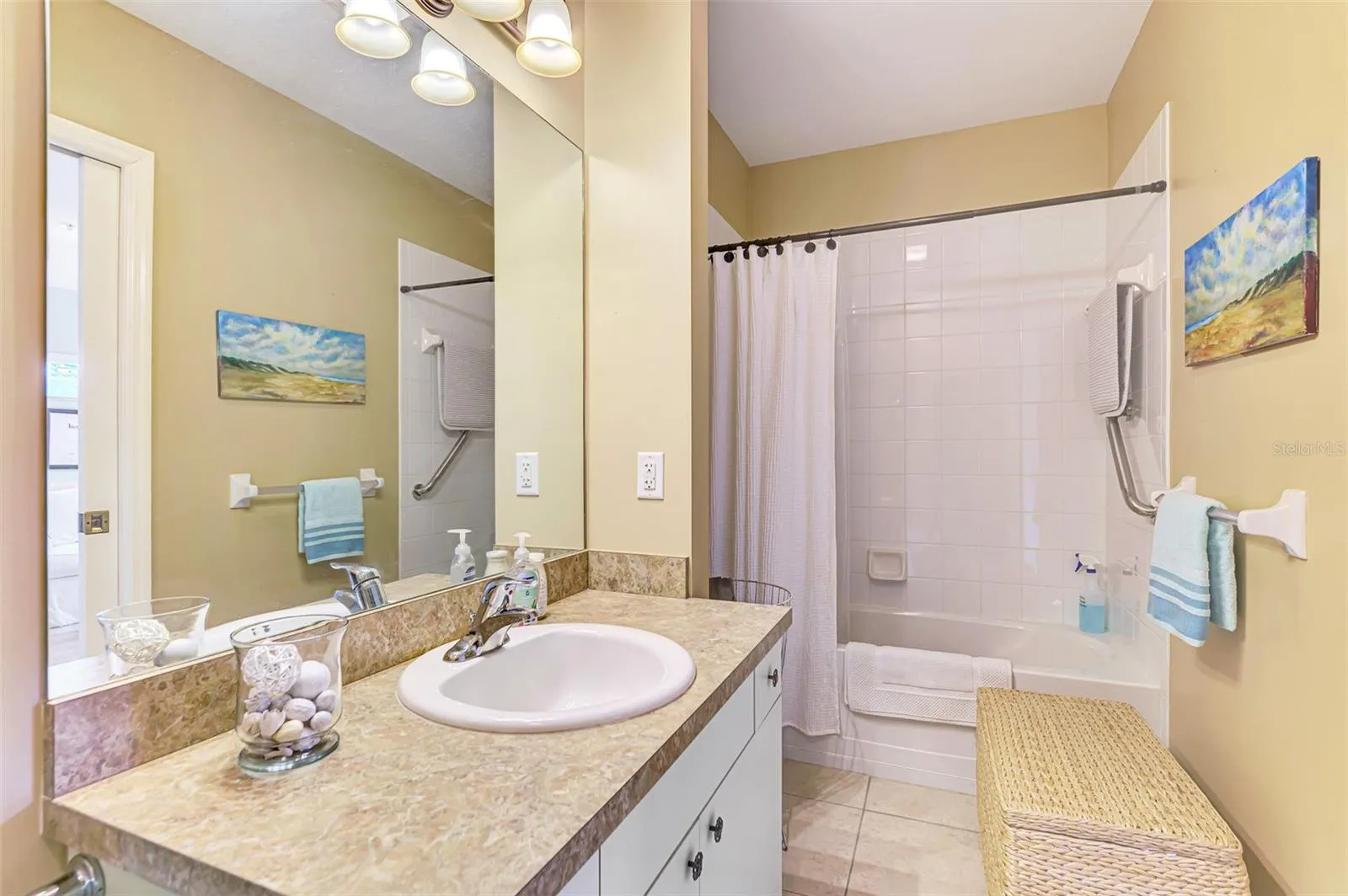 2040 WILLOW HAMMOCK CIR #104, #104