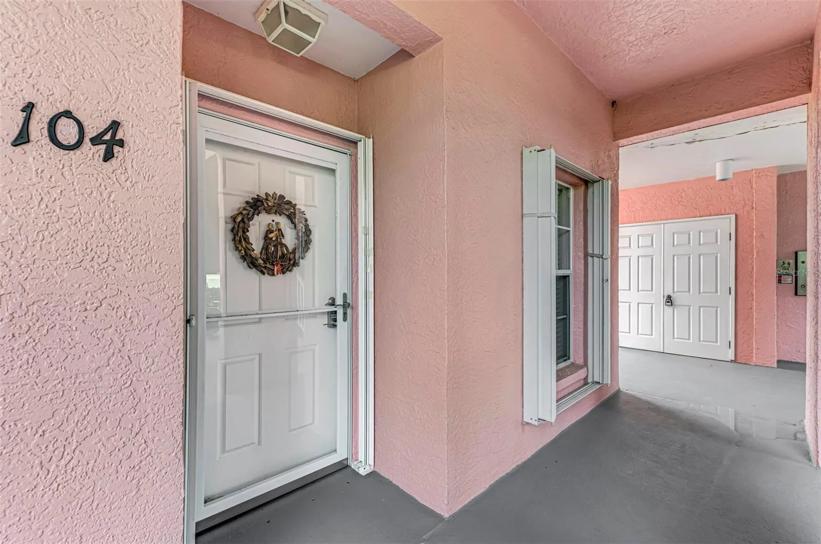 2040 WILLOW HAMMOCK CIR #104, #104