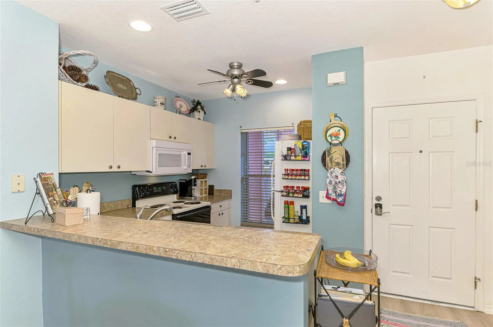 2040 WILLOW HAMMOCK CIR #104, #104