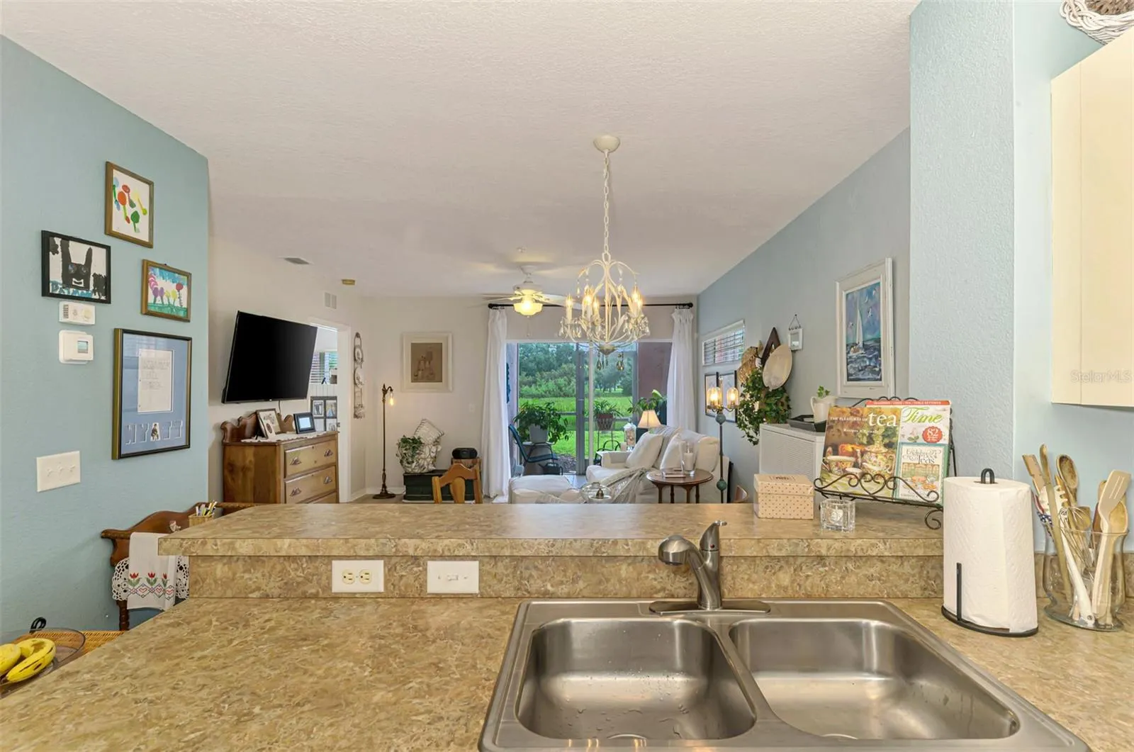 2040 WILLOW HAMMOCK CIR #104, #104