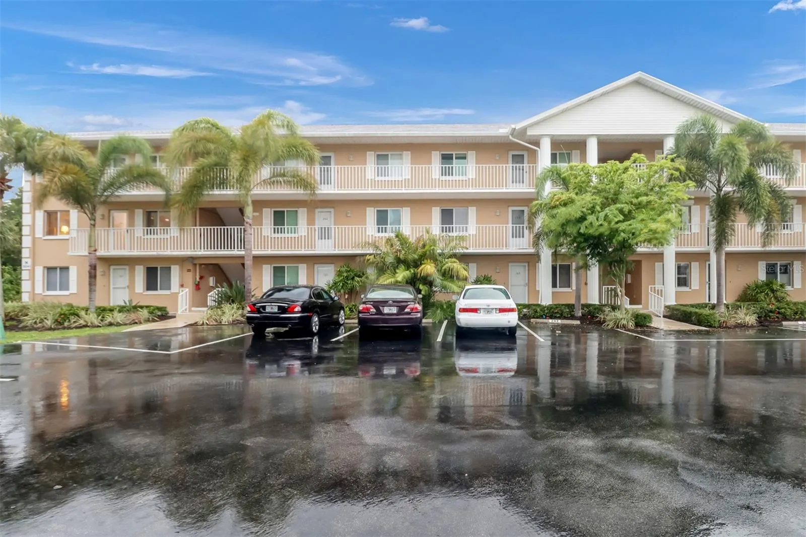3041 SANDPIPER BAY CIR #H201, #H201
