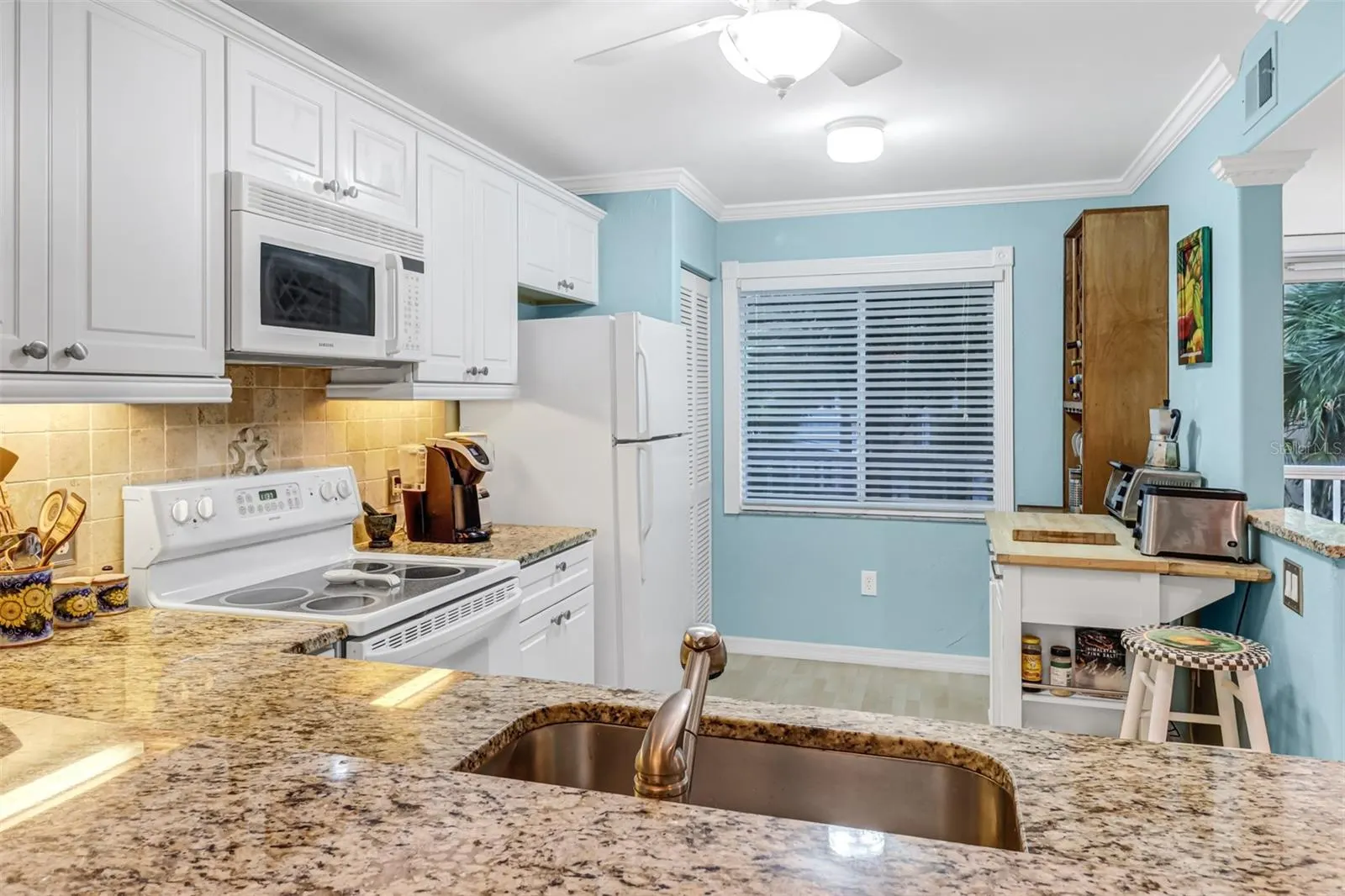 3041 SANDPIPER BAY CIR #H201, #H201