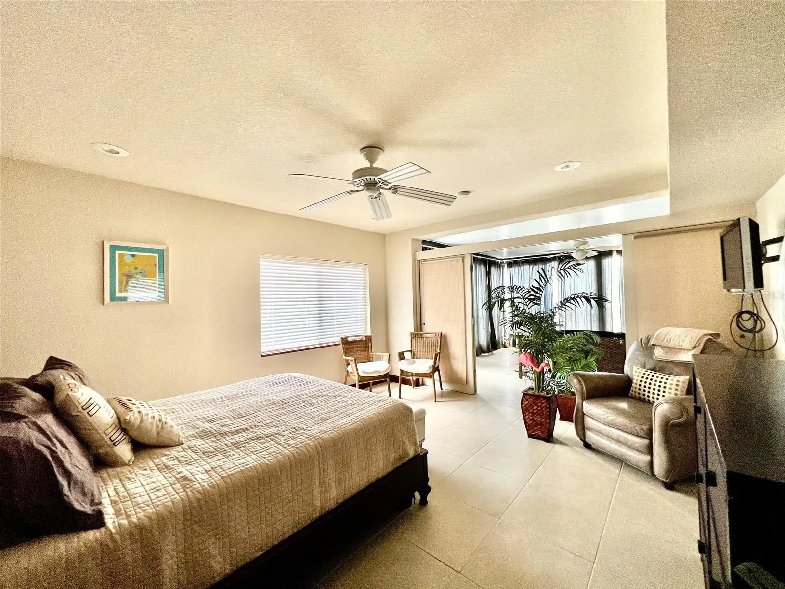 3220 SOUTHSHORE DR #22C, #22C