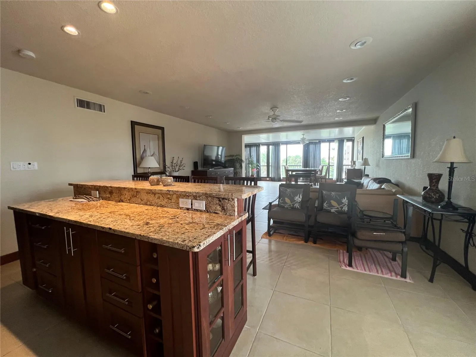 3220 SOUTHSHORE DR #22C, #22C
