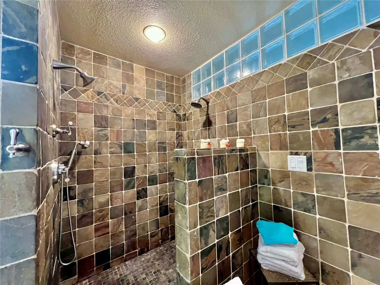 3220 SOUTHSHORE DR #22C, #22C
