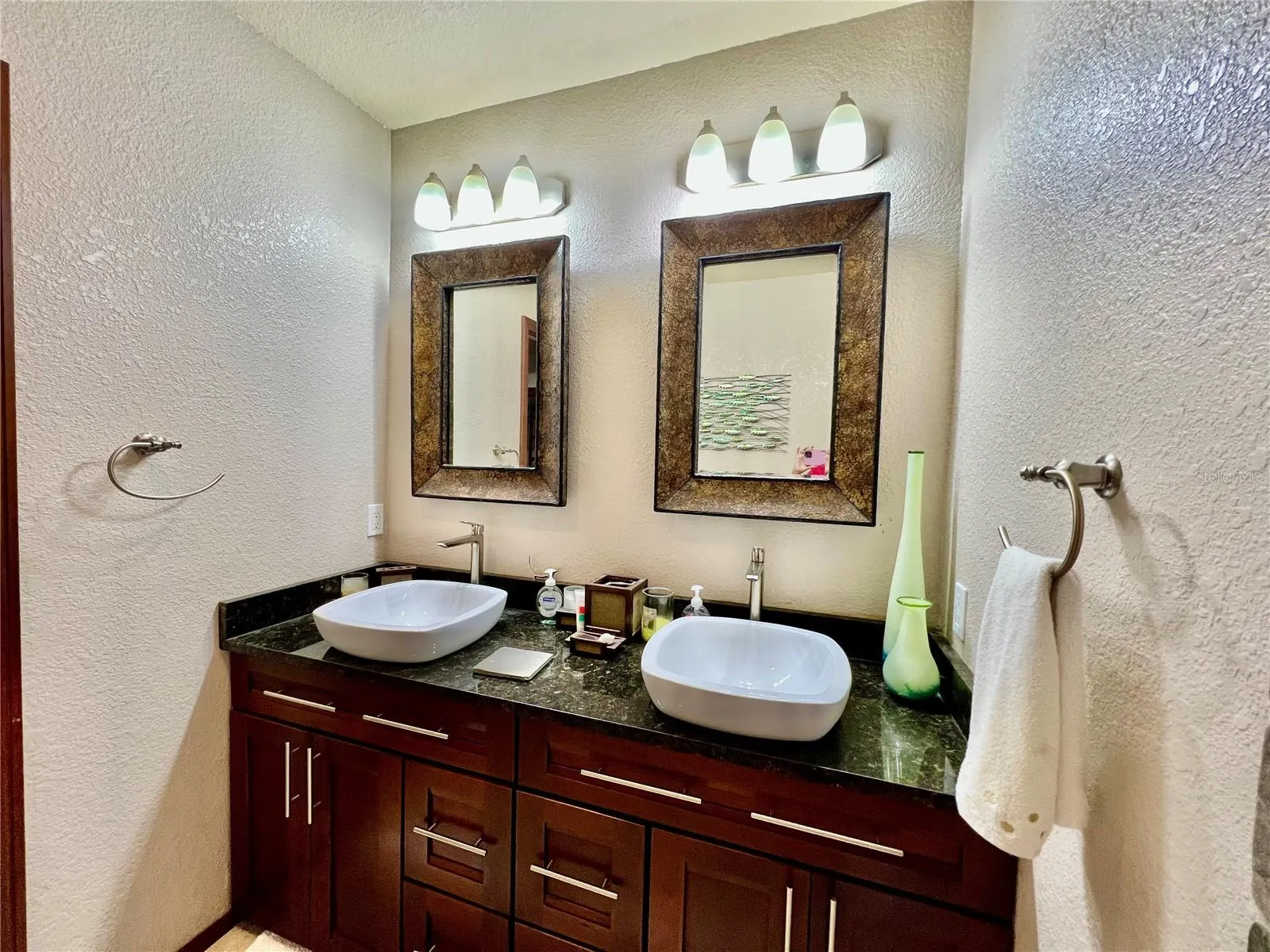 3220 SOUTHSHORE DR #22C, #22C