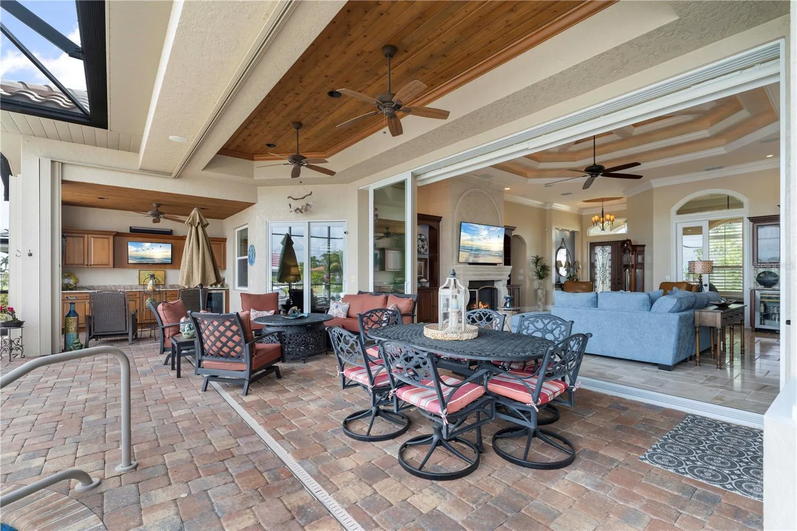 238 LIDO DR