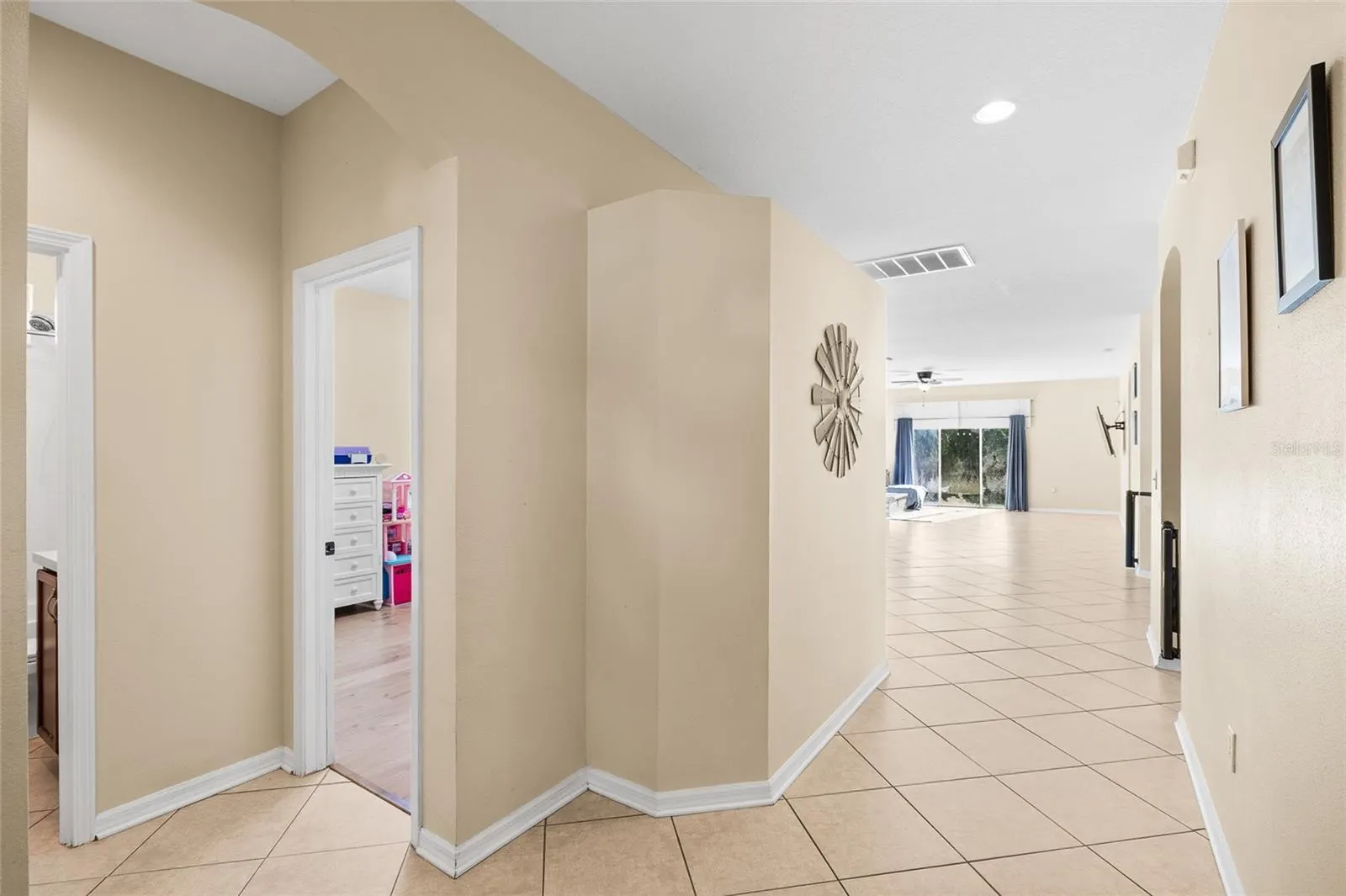 427 STONE BRIAR DR
