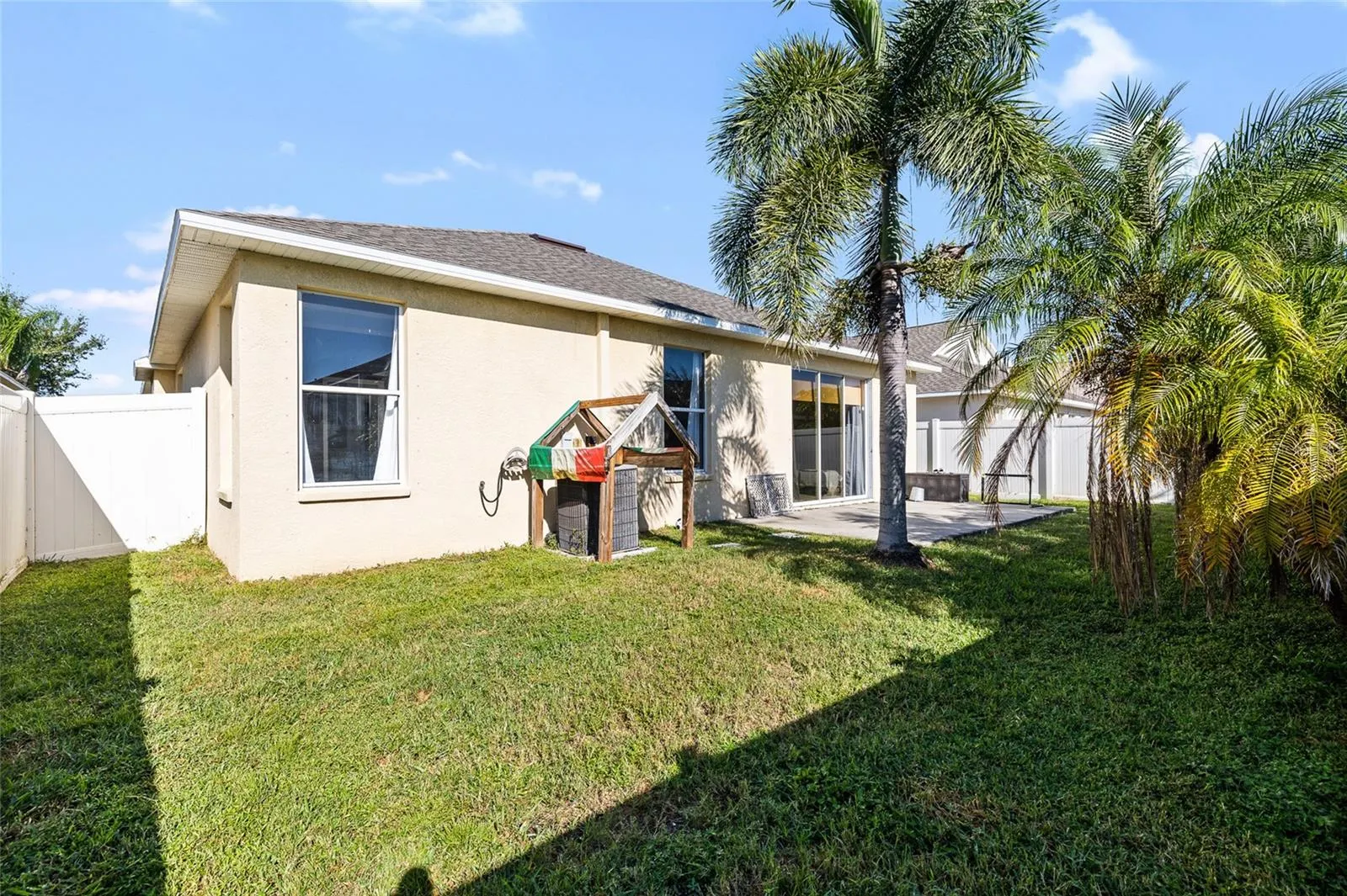 427 STONE BRIAR DR