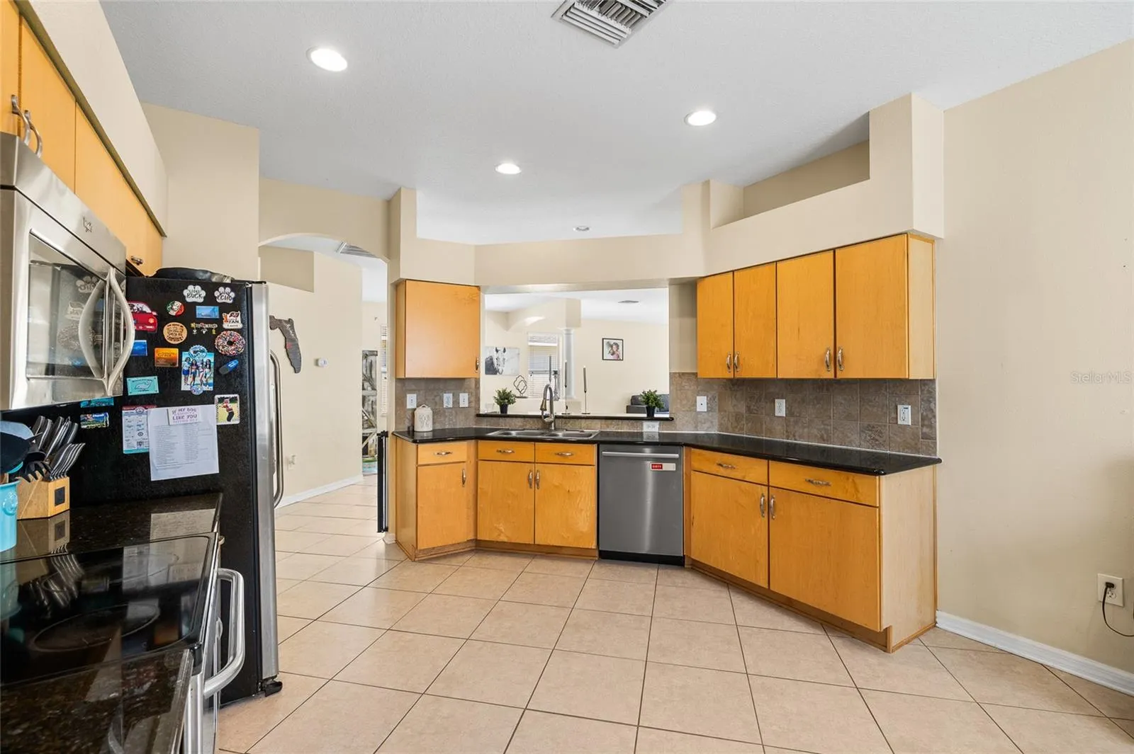 427 STONE BRIAR DR