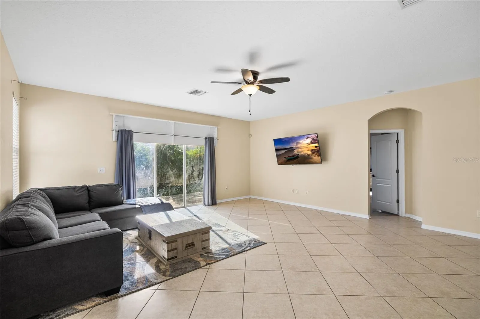 427 STONE BRIAR DR
