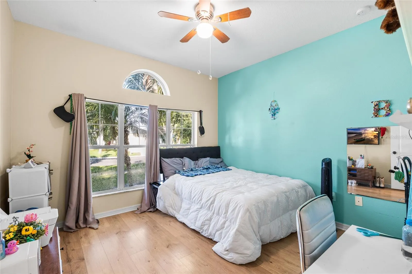 427 STONE BRIAR DR