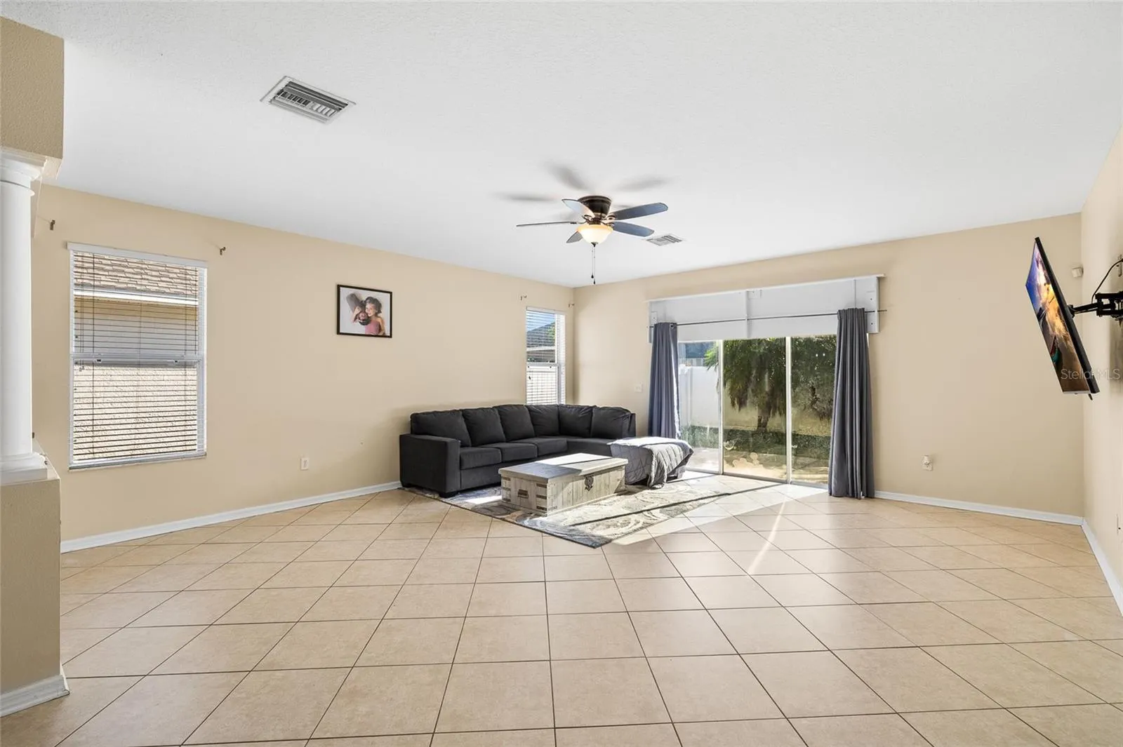 427 STONE BRIAR DR