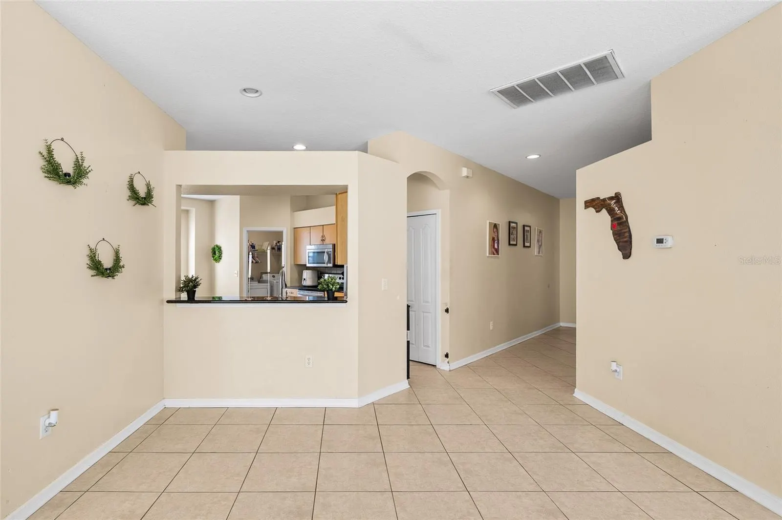 427 STONE BRIAR DR