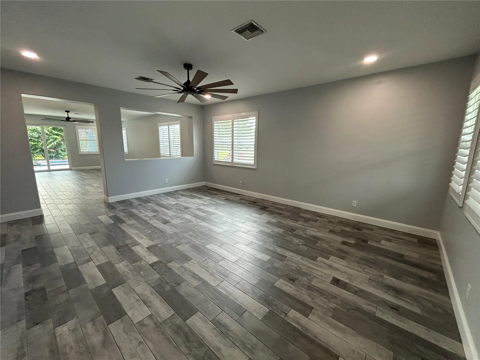 25427 DOREDO DR