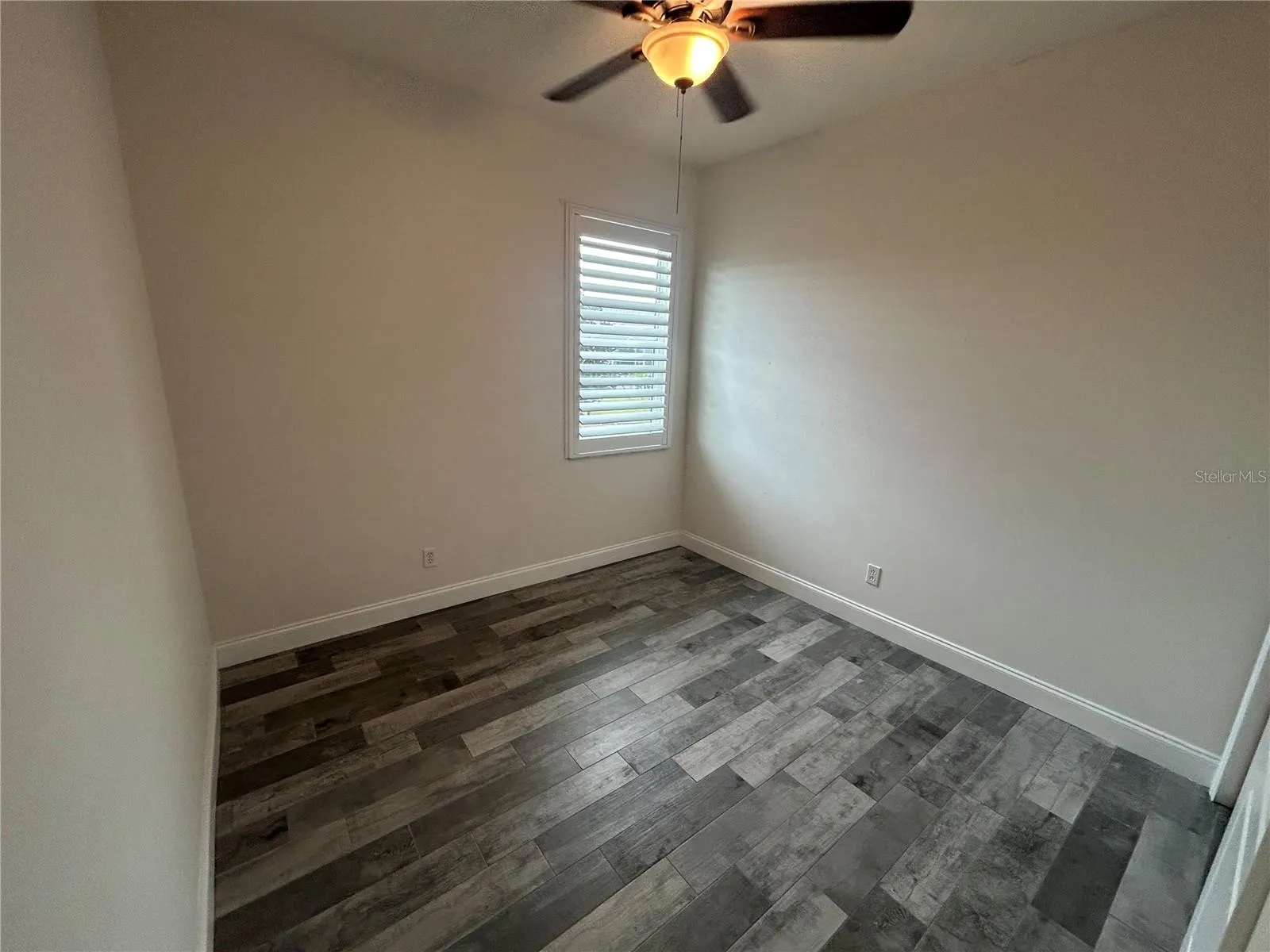 25427 DOREDO DR