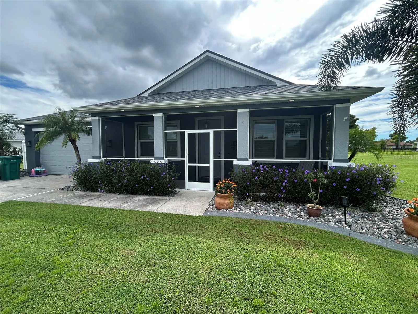 25427 DOREDO DR