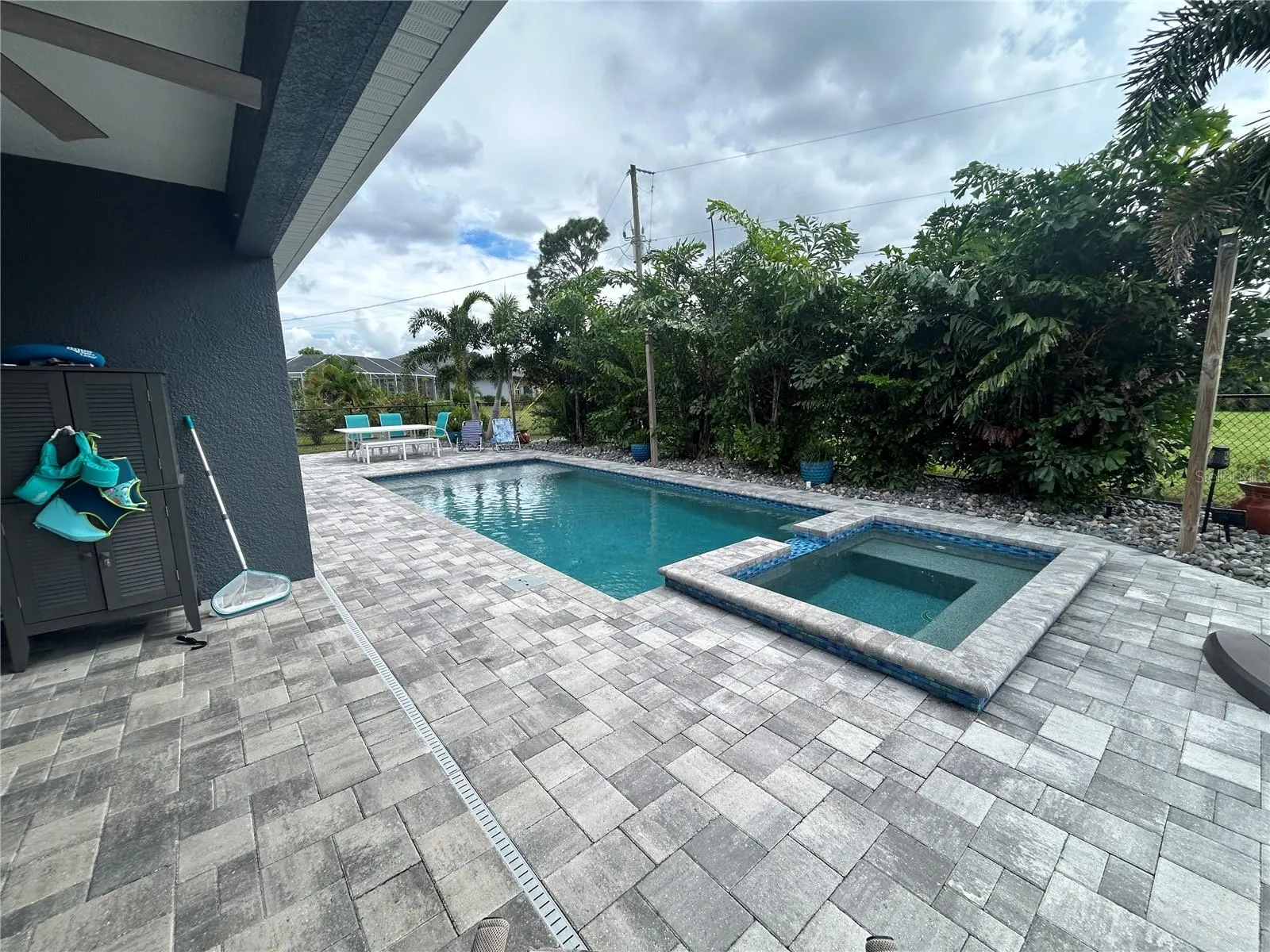 25427 DOREDO DR