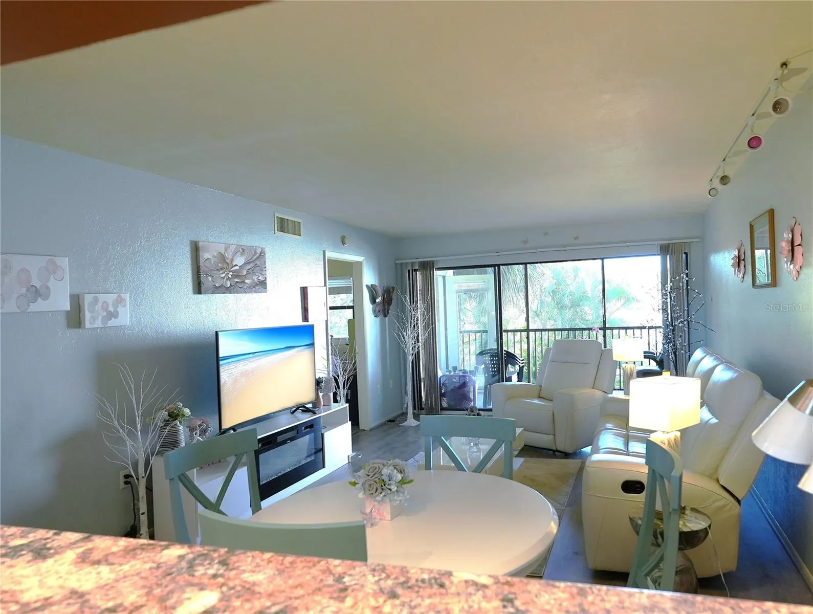1999 KINGS HWY #16B, #16B