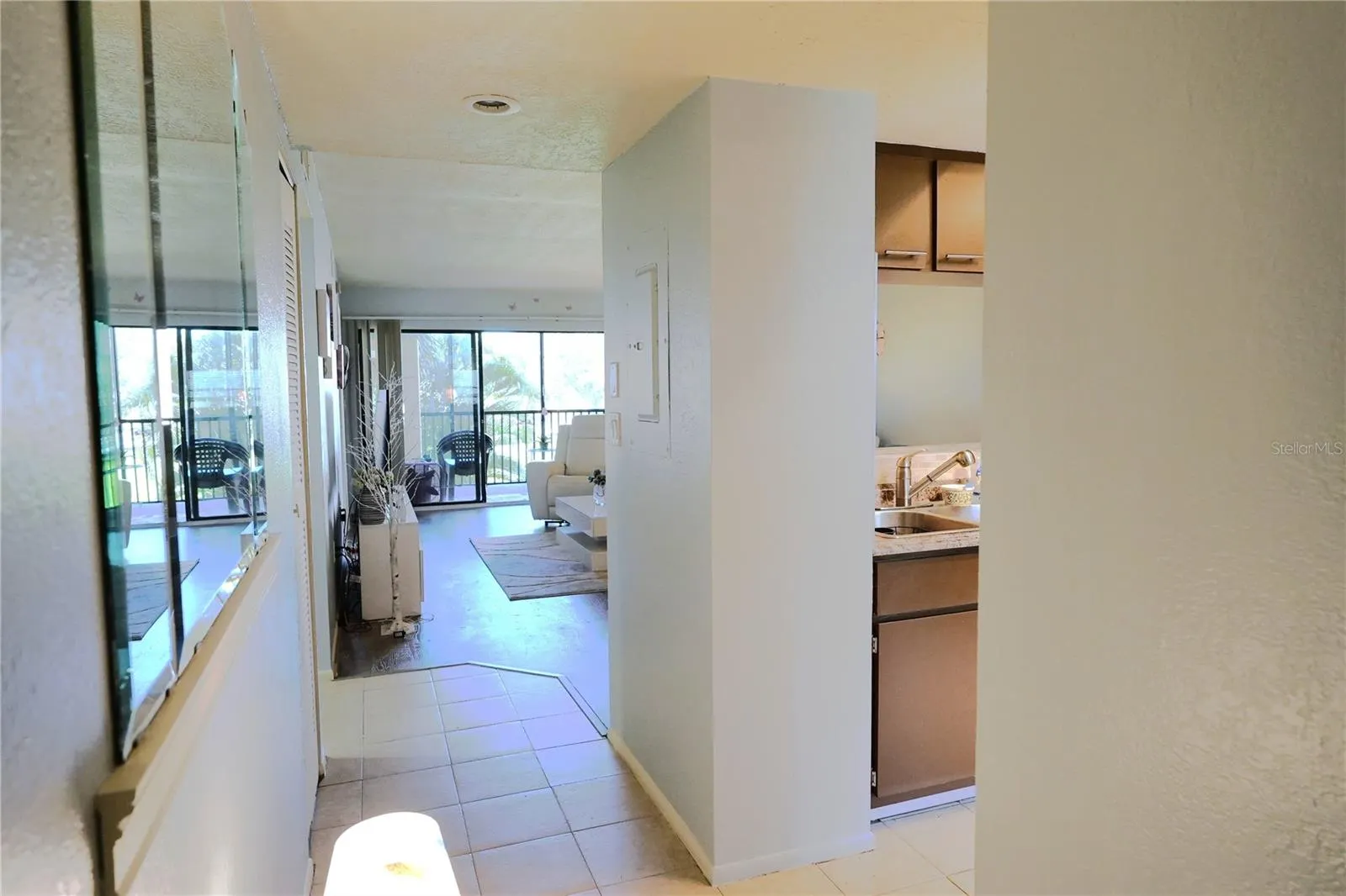 1999 KINGS HWY #16B, #16B