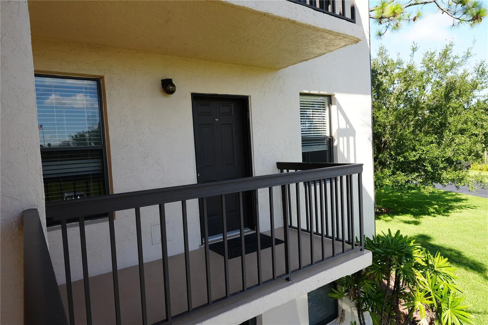 1999 KINGS HWY #16B, #16B
