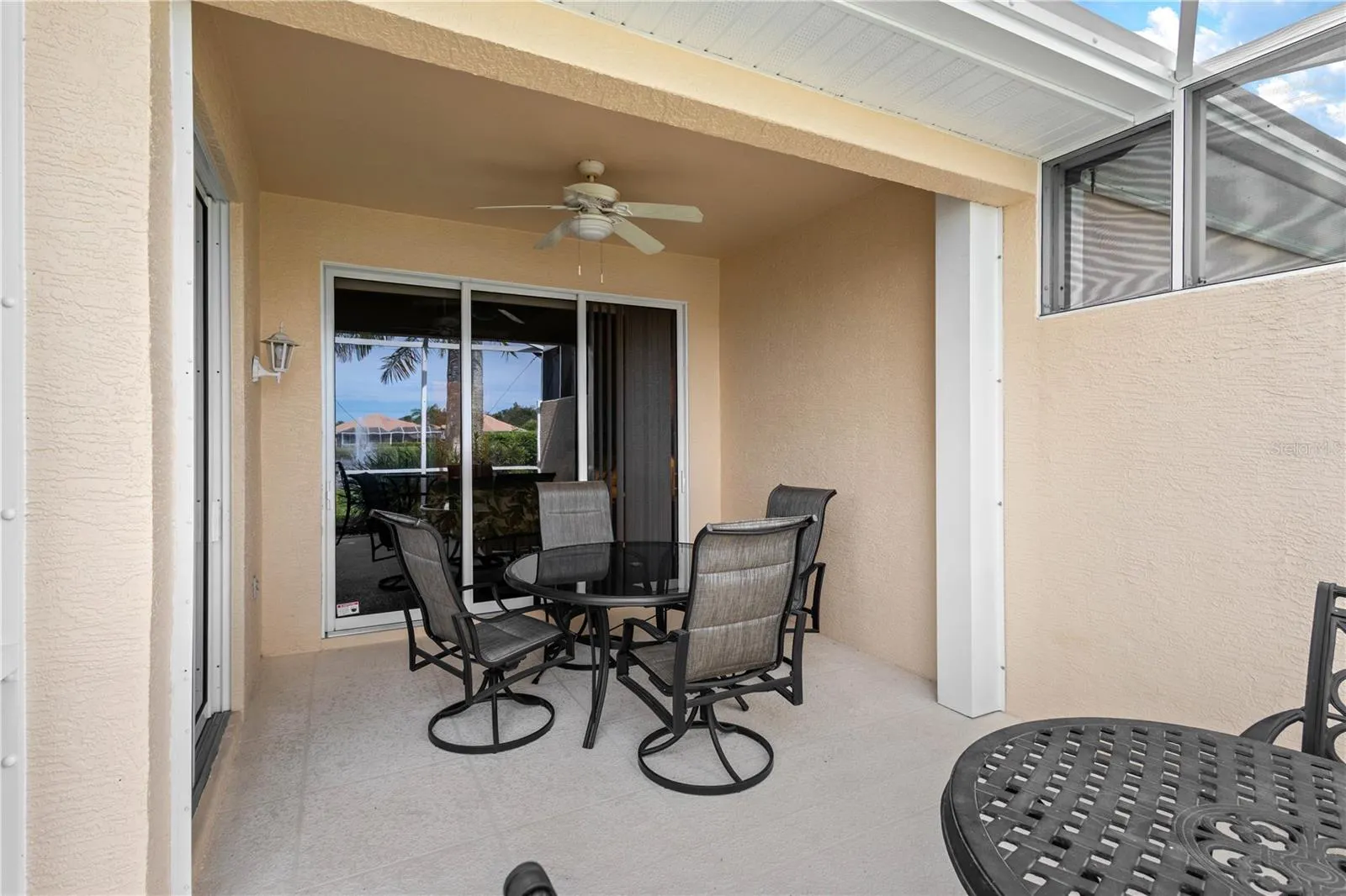 5064 WHISPERING OAKS DR