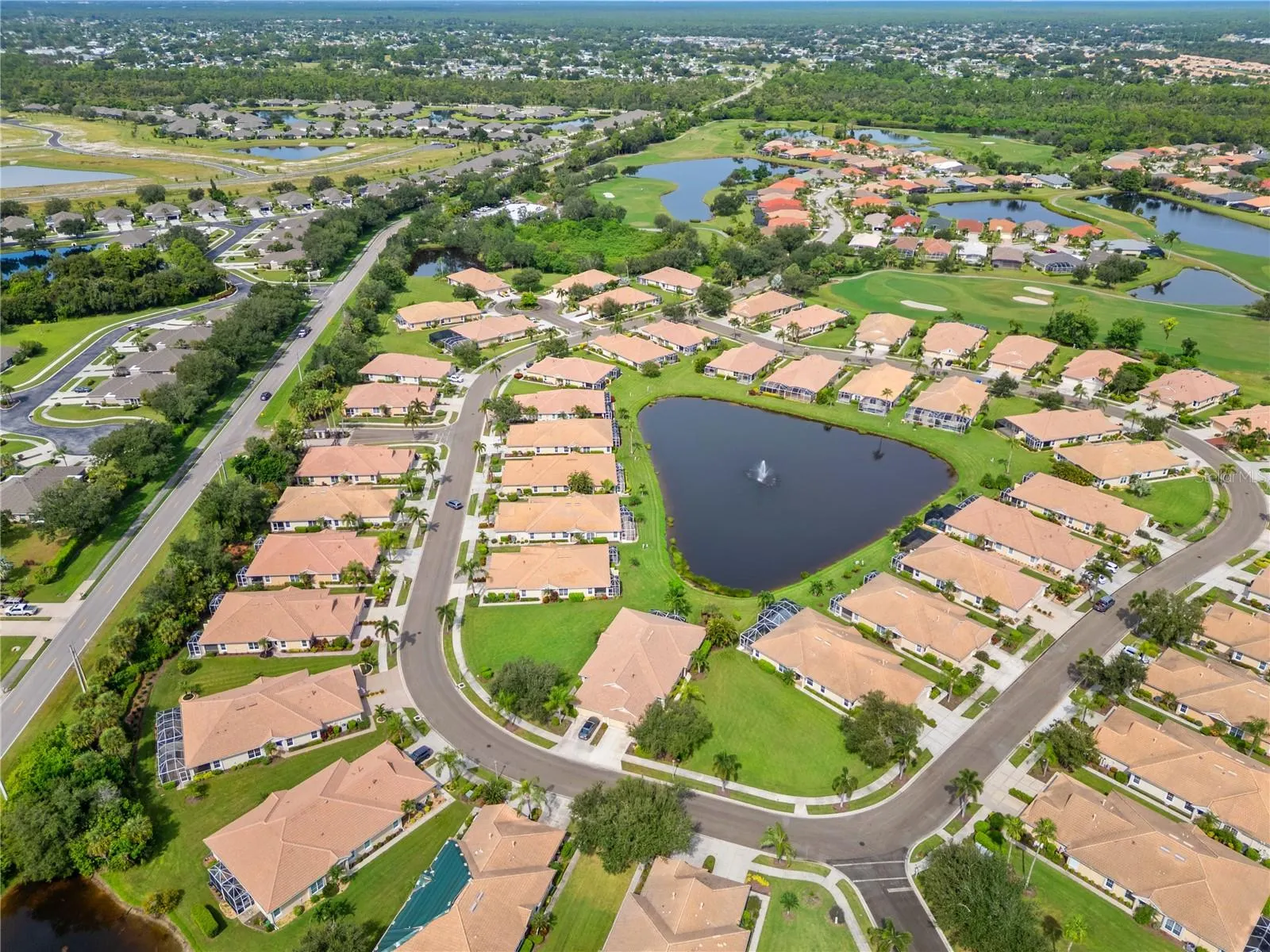 5064 WHISPERING OAKS DR