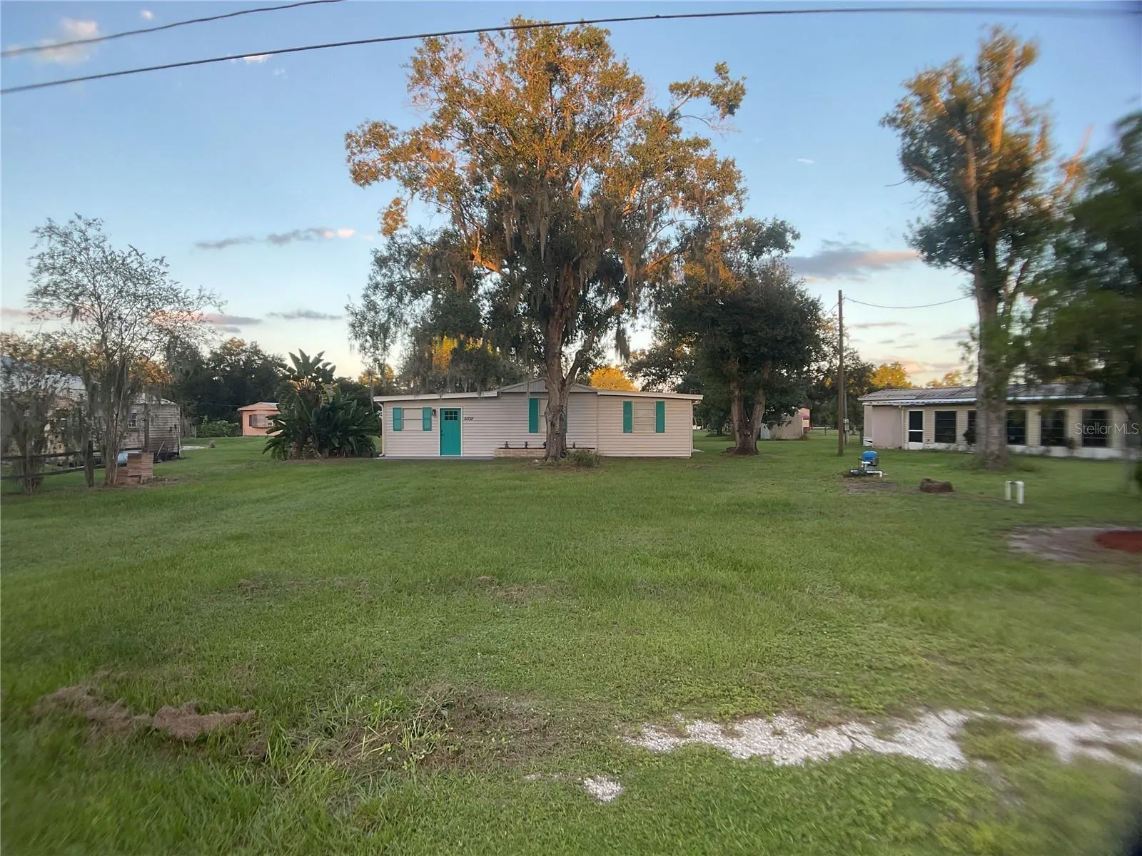5038 NE SANDY RD
