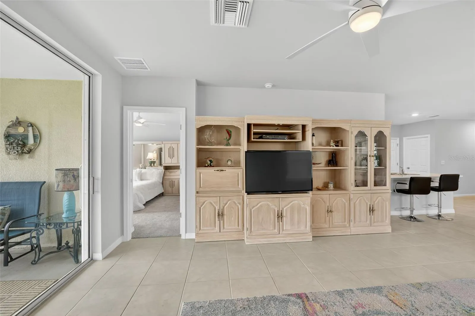 25201 E LENOX CIR