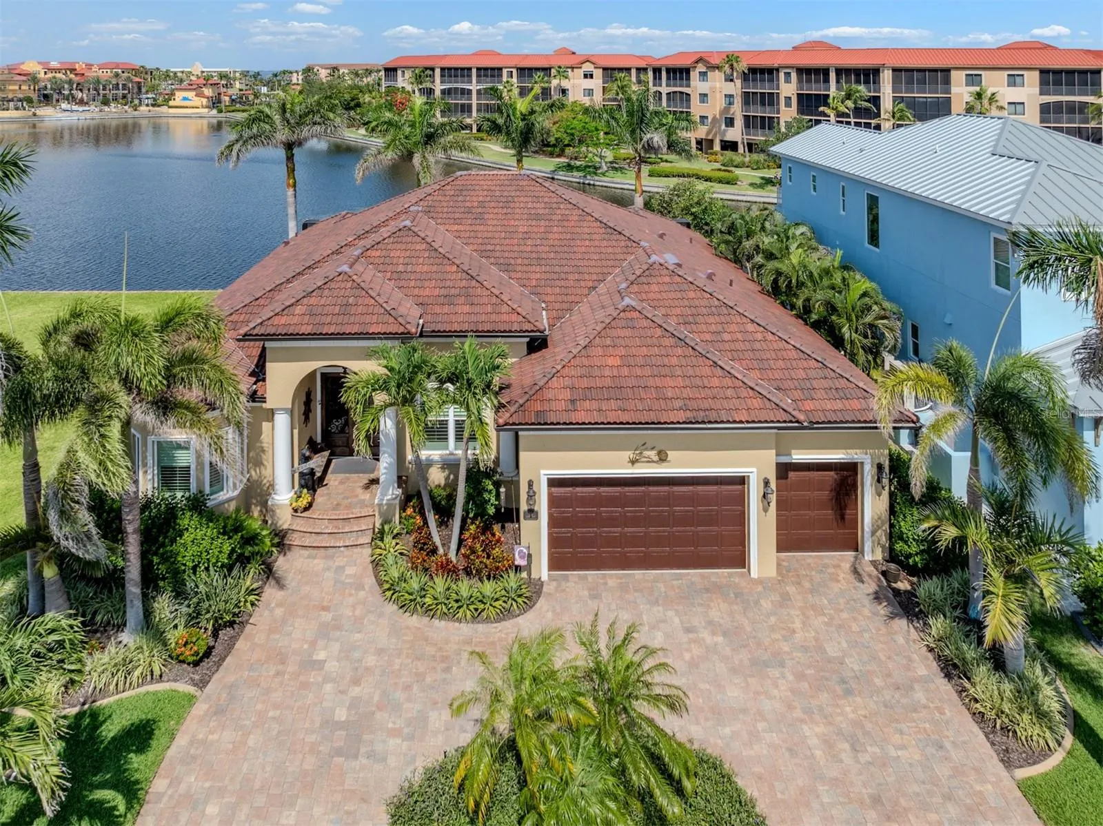 95 COLONY POINT DR