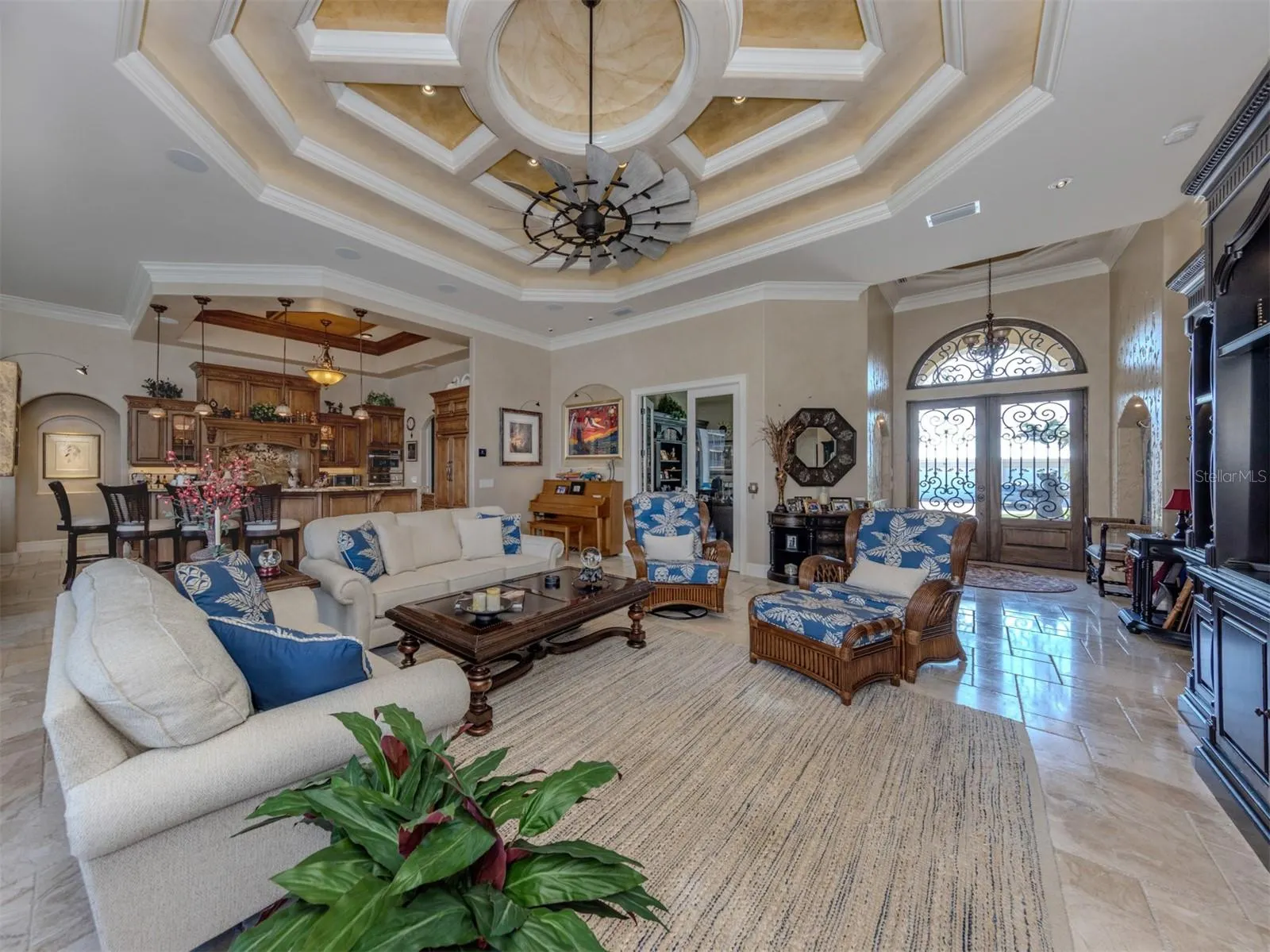95 COLONY POINT DR