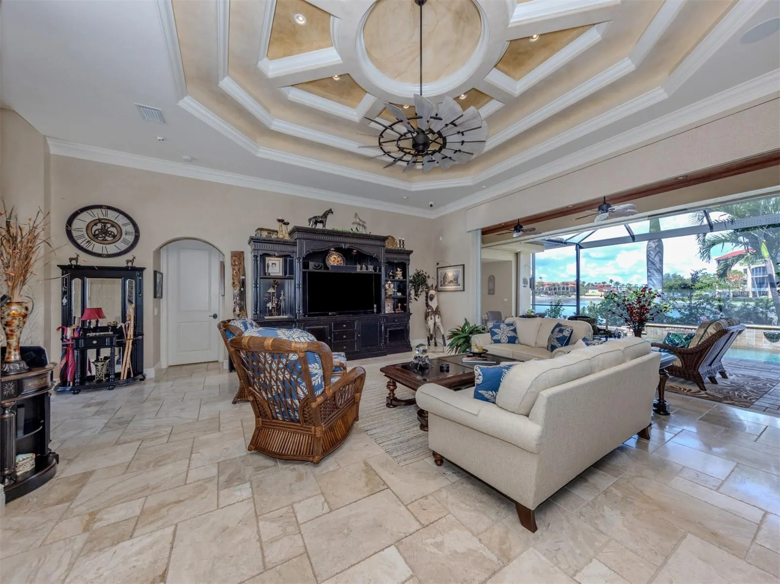 95 COLONY POINT DR