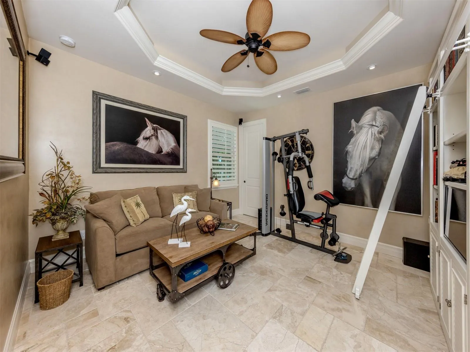 95 COLONY POINT DR