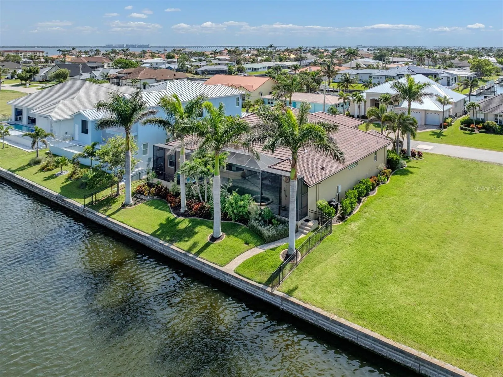 95 COLONY POINT DR