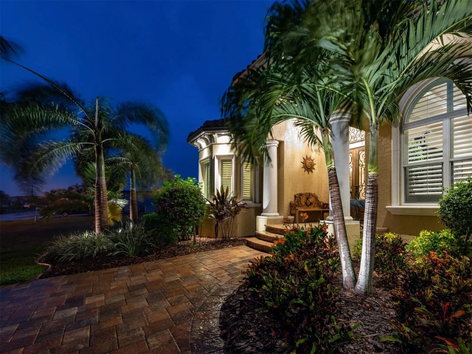 95 COLONY POINT DR