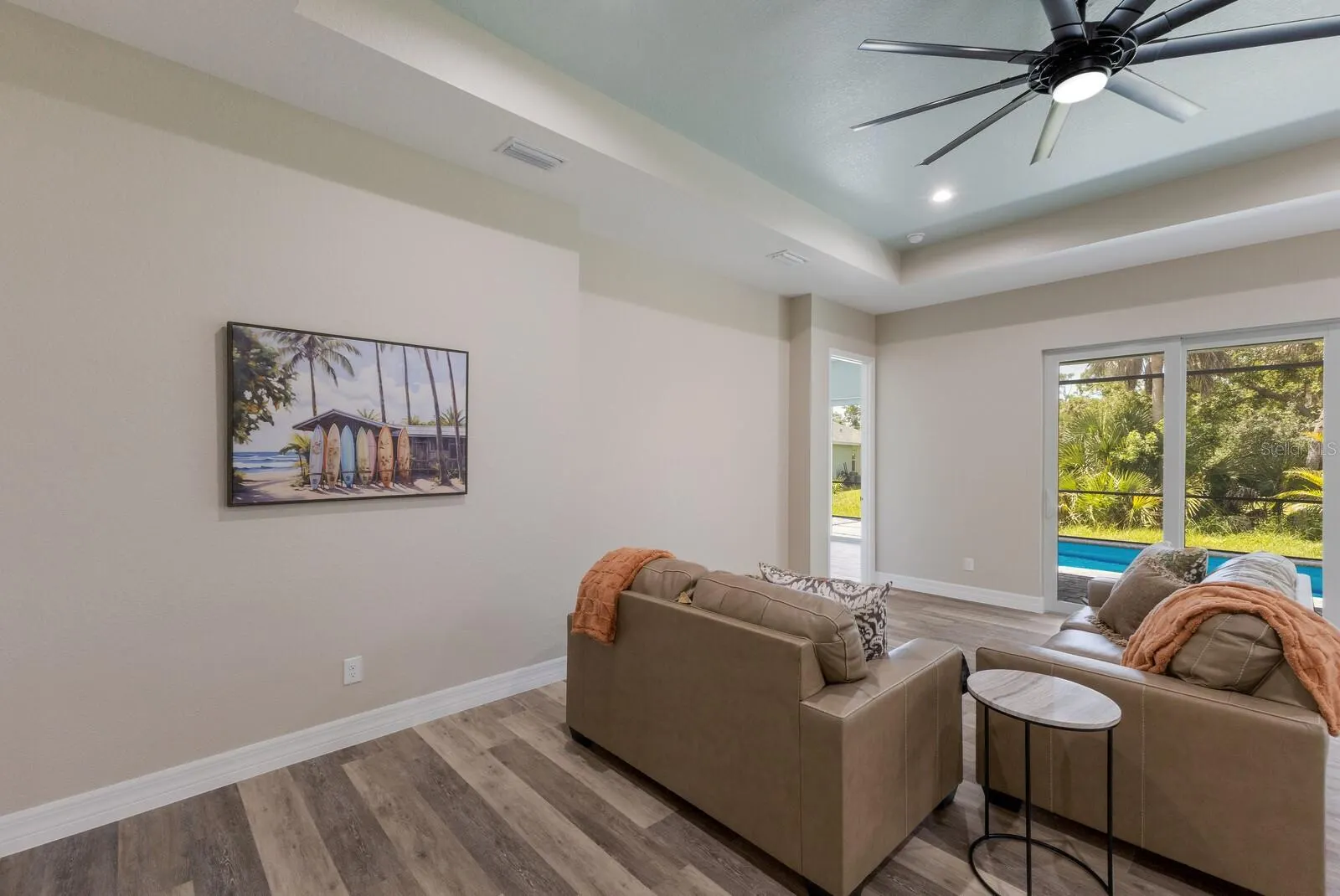 105 SPUR DR