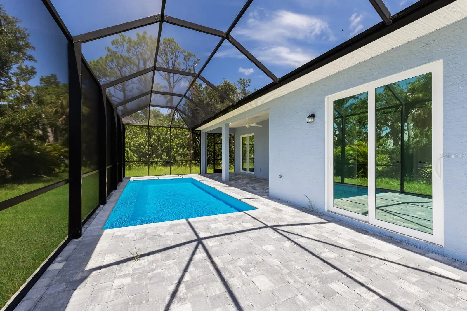 105 SPUR DR