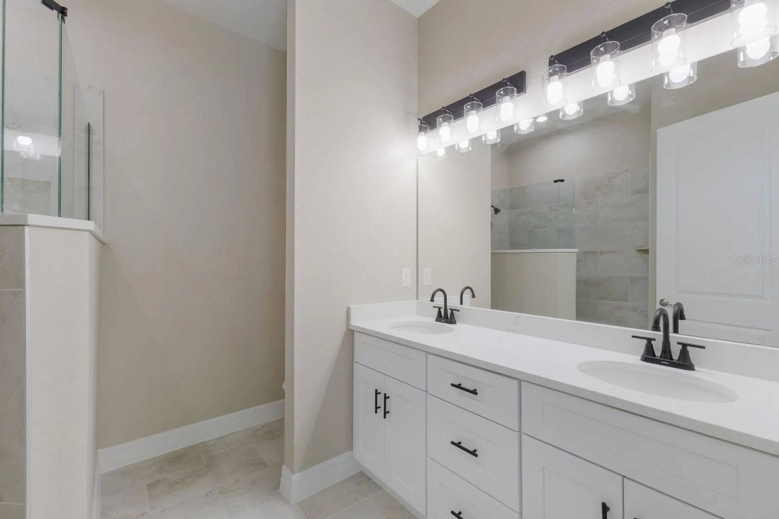105 SPUR DR