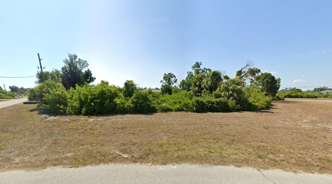 438 ALBATROSS RD