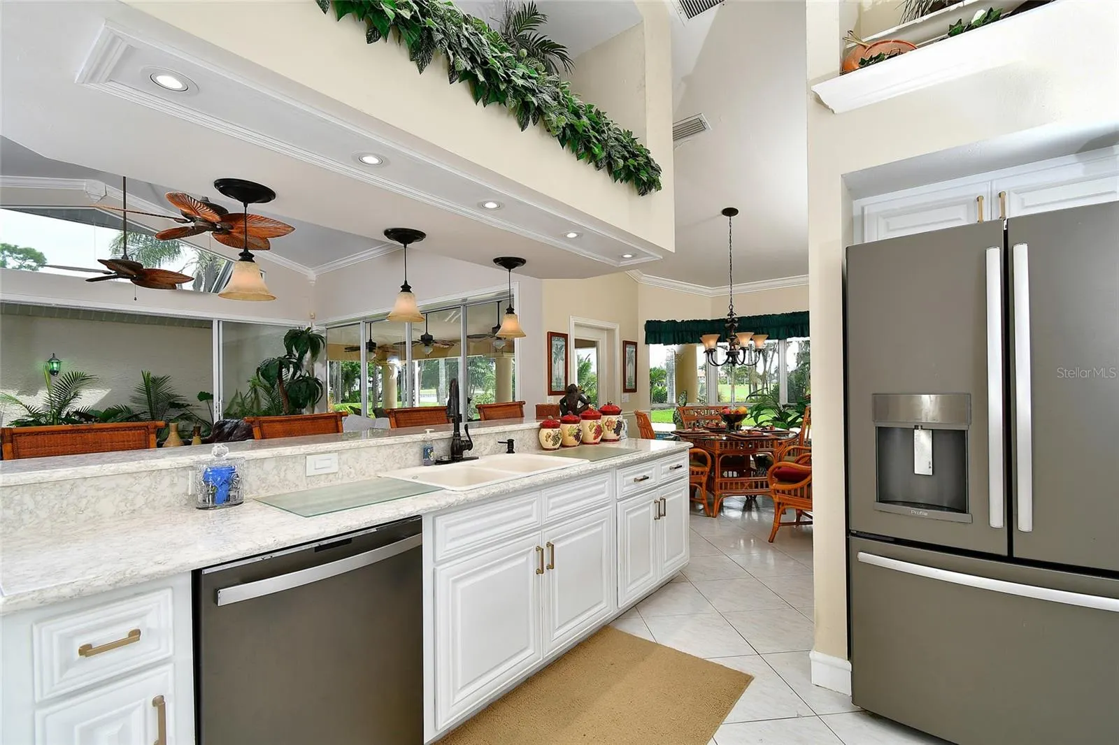 6030 KEY LARGO CIR